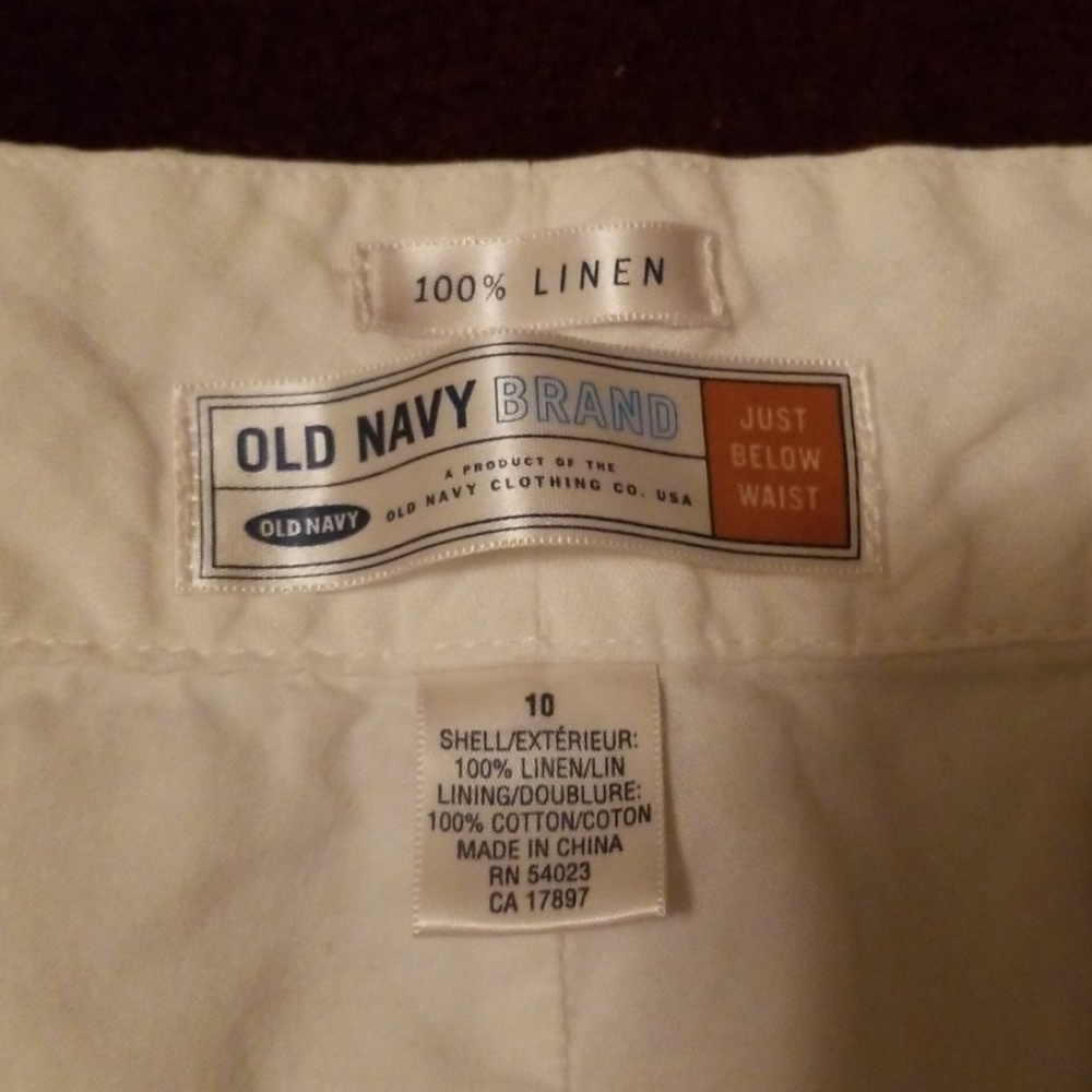 Capris Pants - Picture 2 of 4